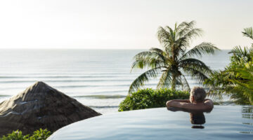 Infinity Pool Overlooking Arabian Sea